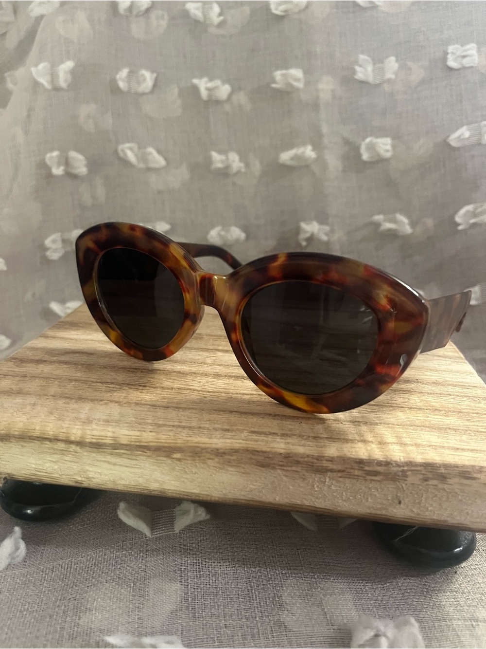Tortoiseshell Cat-Eye Sunglasses - Brown